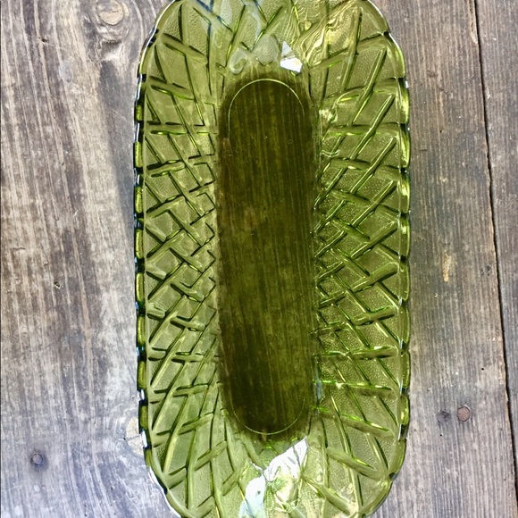 MidCentury Indiana Glass Avocado Green Celery Dish - Picture 5 of 13